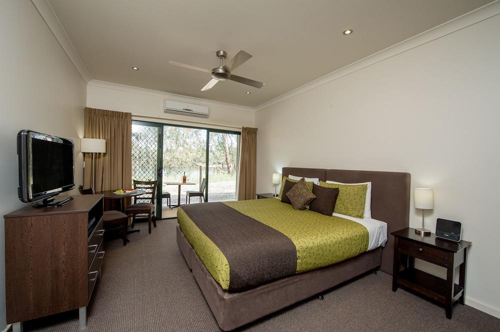 Country Club Hotel 4*